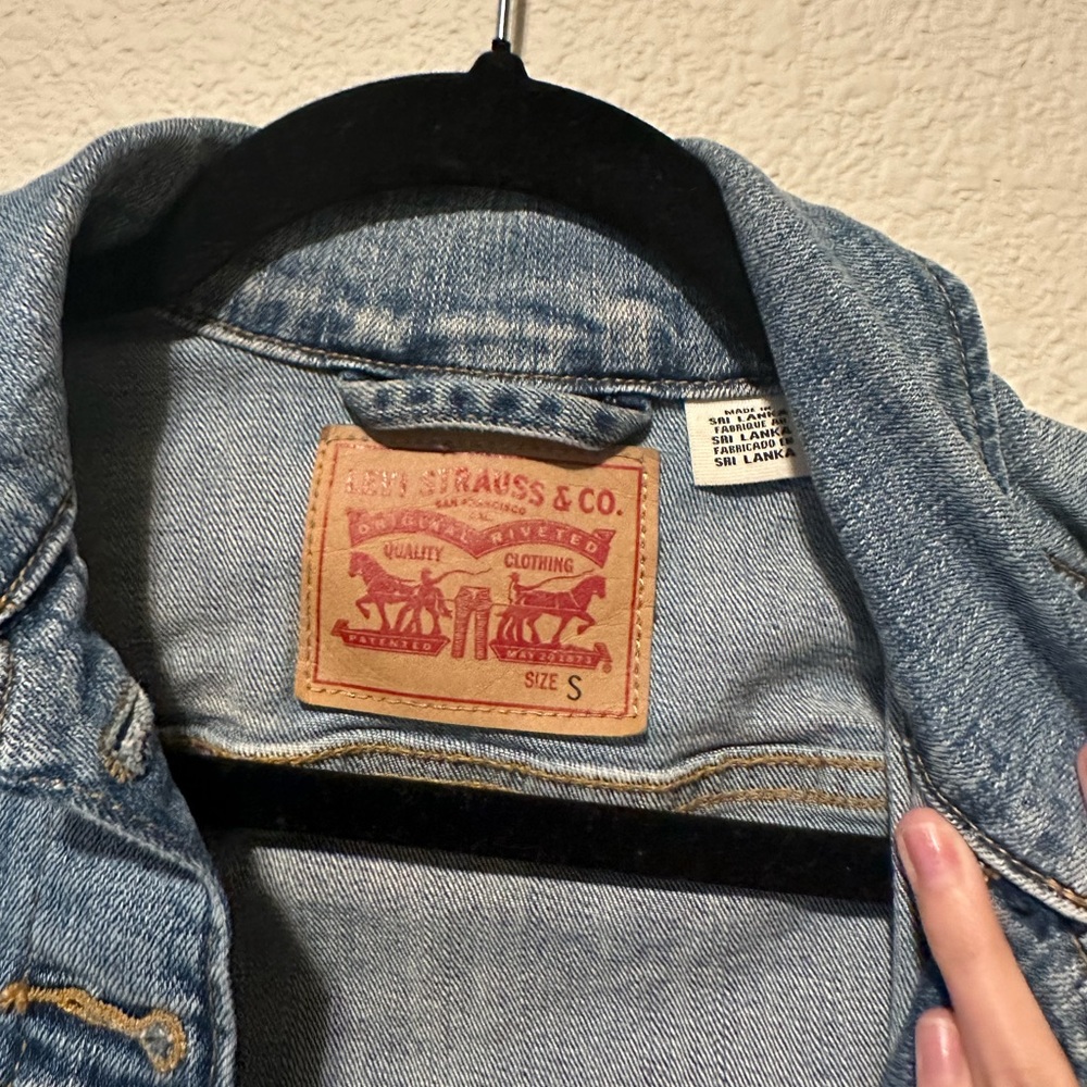 Levi’s Jean jacket - Picture 3 of 3